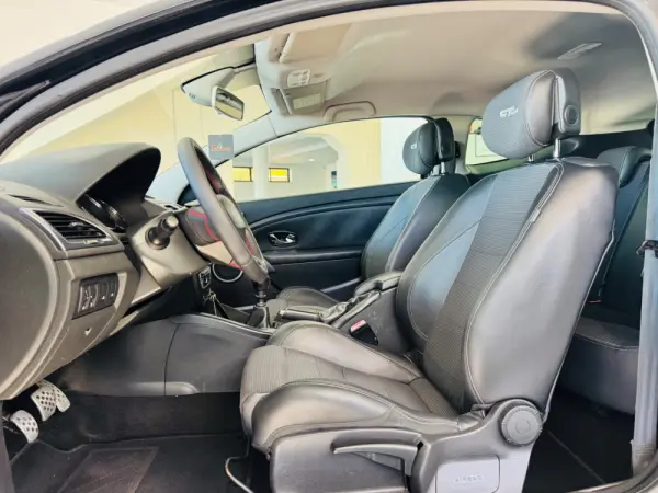 Renault Mégane Coupe 1.5 dCi GT Line 17