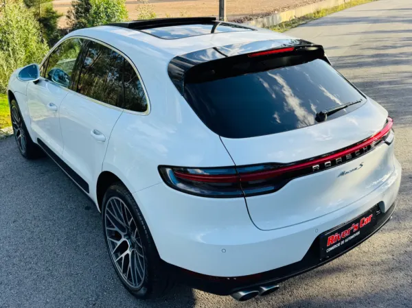 Porsche Macan S 15