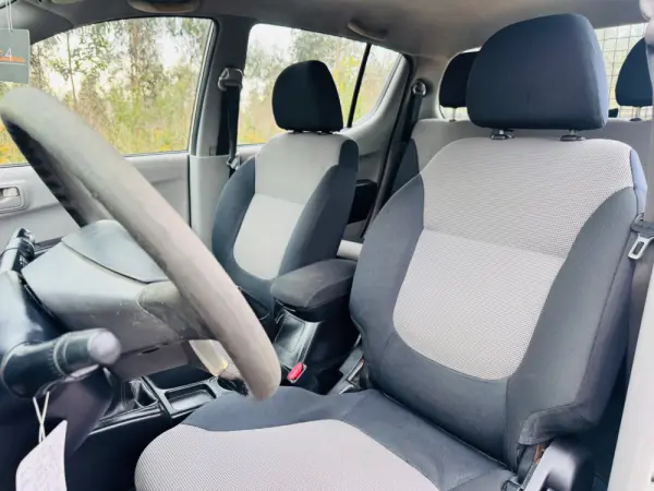 Mitsubishi L200 2.5 DI-D CD Intense AC/JLL 19