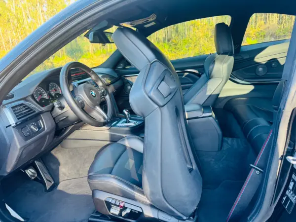 BMW M4 DKG Competition 42