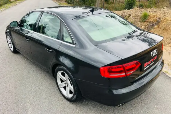 Audi A4 2.7 TDi V6 Exclusive Multitronic 8