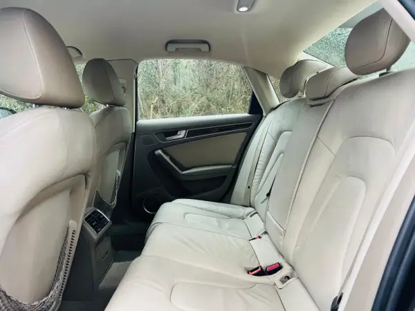 Audi A4 2.7 TDi V6 Exclusive Multitronic 35