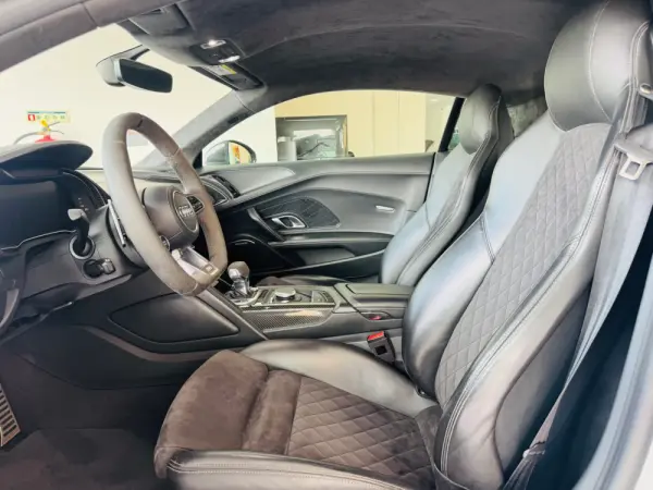 Audi R8 Coupé R8 V10 Performance DECENNIUM One Of 102/222 31