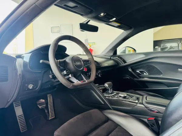 Audi R8 Coupé R8 V10 Performance DECENNIUM One Of 102/222 32