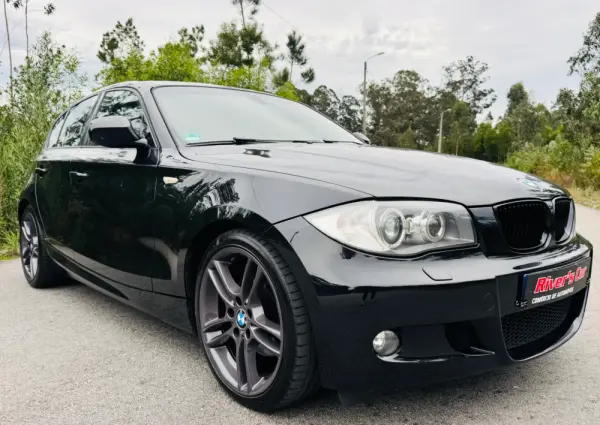 BMW 120 d Pack M 8