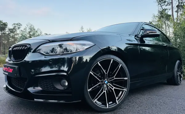 BMW 220 d Pack M Auto 3