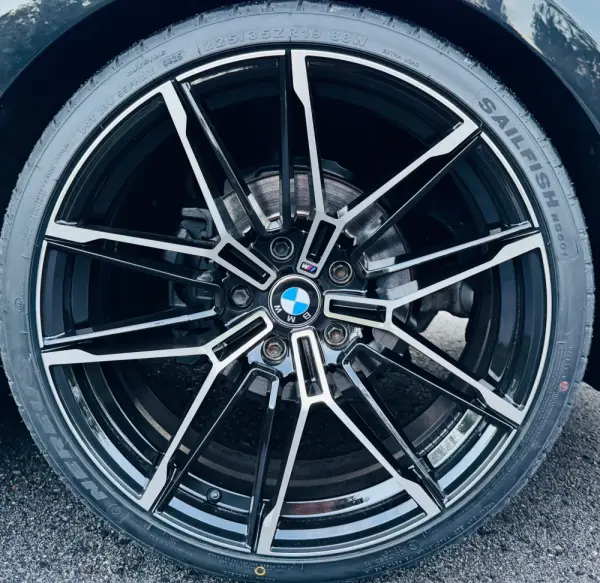 BMW 220 d Pack M Auto 10