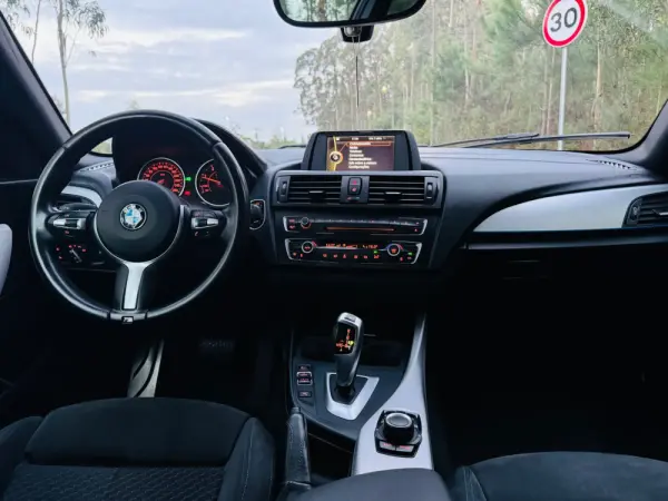 BMW 220 d Pack M Auto 35