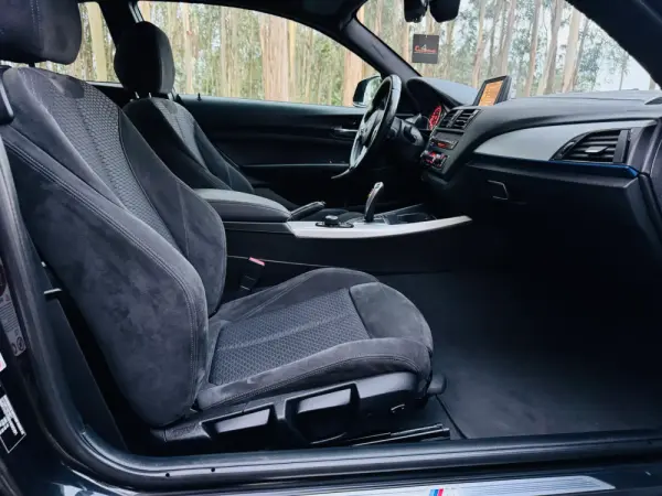 BMW 220 d Pack M Auto 37