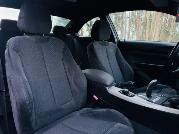 BMW 220 d Pack M Auto 38