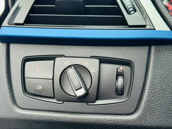 BMW 320 d Touring Auto Pack M 21