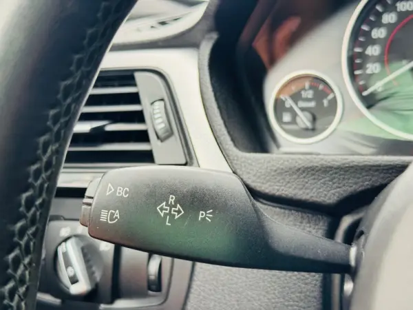 BMW 320 d Touring Auto Pack M 33