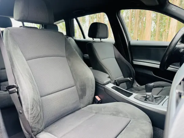 BMW 320 d Touring Pack M 29