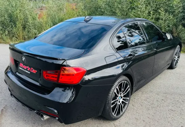 BMW 325 d Pack M 11