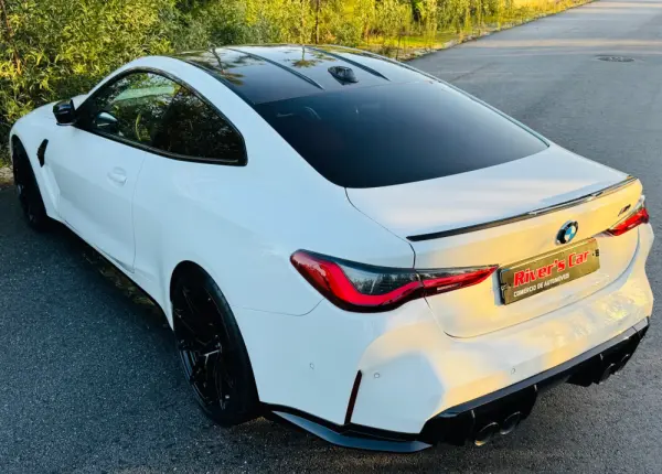 BMW M4 Competition xDrive 23