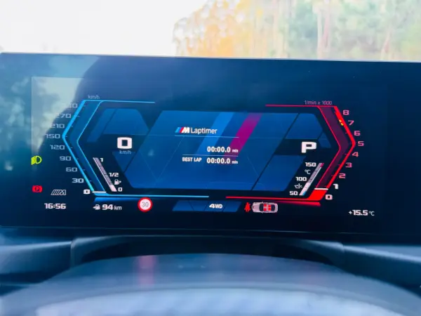 BMW M4 Competition xDrive 37