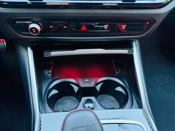 BMW M4 Competition xDrive 47