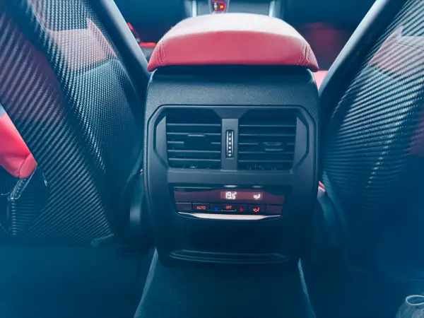 BMW M4 Competition xDrive 59