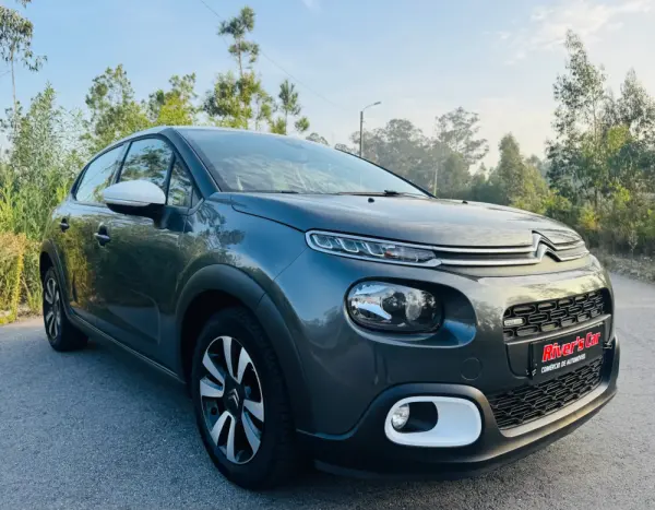 Citroën C3 1.2 PureTech Shine 6