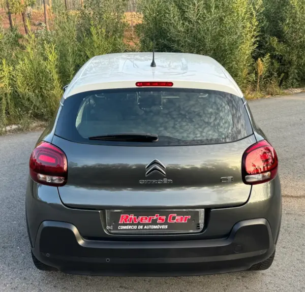 Citroën C3 1.2 PureTech Shine 11