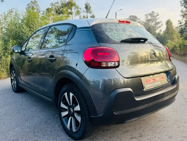 Citroën C3 1.2 PureTech Shine 12