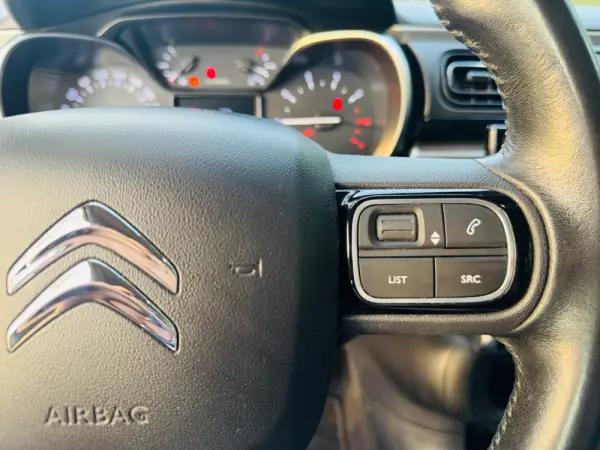 Citroën C3 1.2 PureTech Shine 22