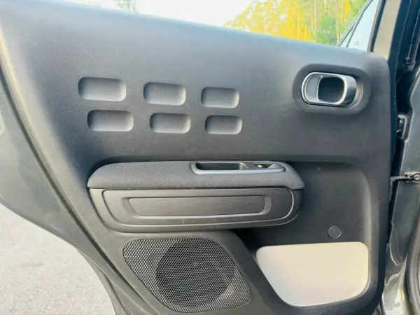 Citroën C3 1.2 PureTech Shine 36