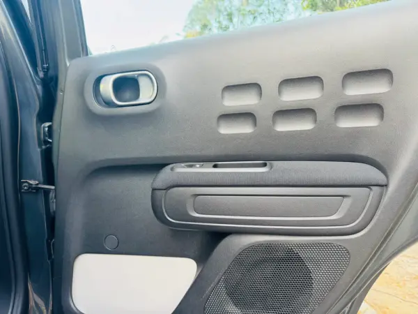 Citroën C3 1.2 PureTech Shine 43