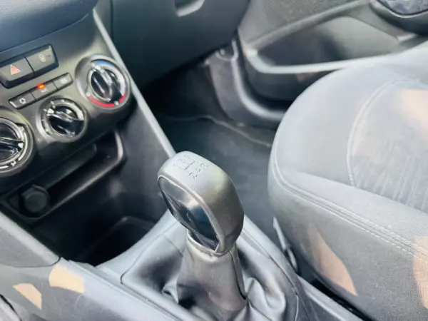 Peugeot 208 1.0 VTi Access 19