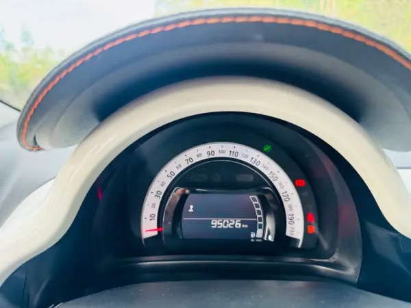 Renault Twingo 0.9 TCe GT 24