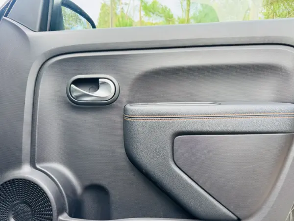 Renault Twingo 0.9 TCe GT 33