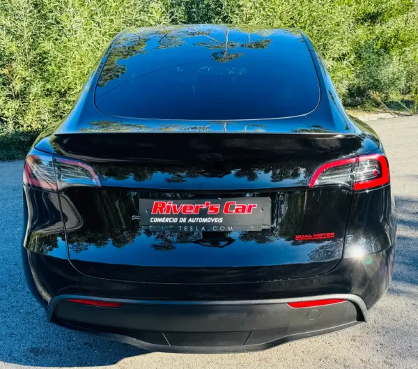 Tesla Model Y Performance Tração Integral 14