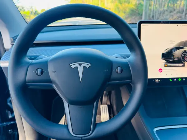Tesla Model Y Performance Tração Integral 23