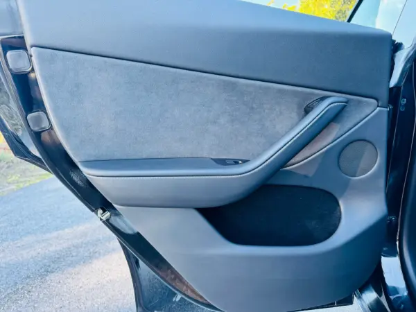 Tesla Model Y Performance Tração Integral 38