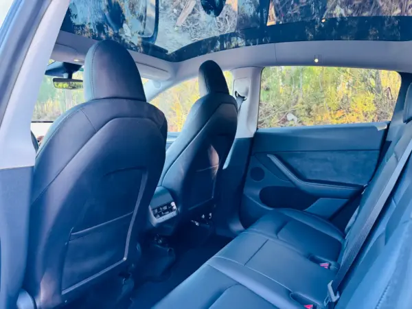 Tesla Model Y Performance Tração Integral 39