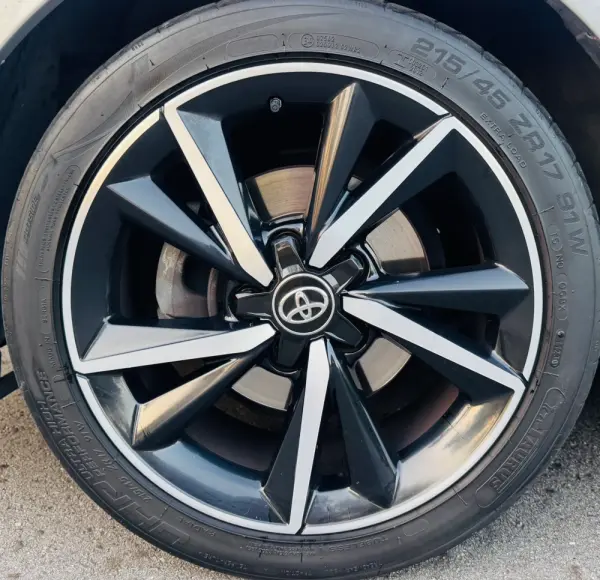 Toyota Auris Touring Sports 1.4 D-4D Comfort+Pack Techno+Pack Sport 10