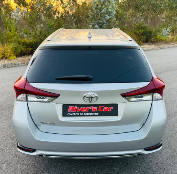 Toyota Auris Touring Sports 1.4 D-4D Comfort+Pack Techno+Pack Sport 14