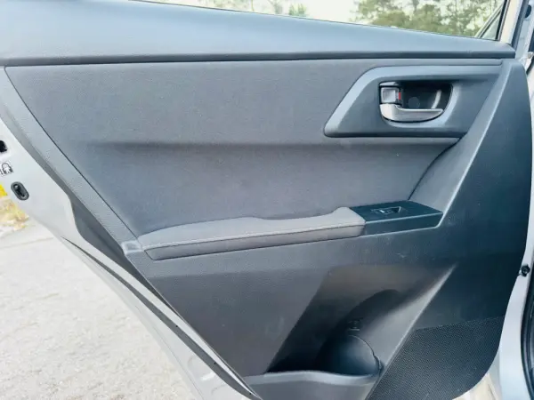 Toyota Auris Touring Sports 1.4 D-4D Comfort+Pack Techno+Pack Sport 37