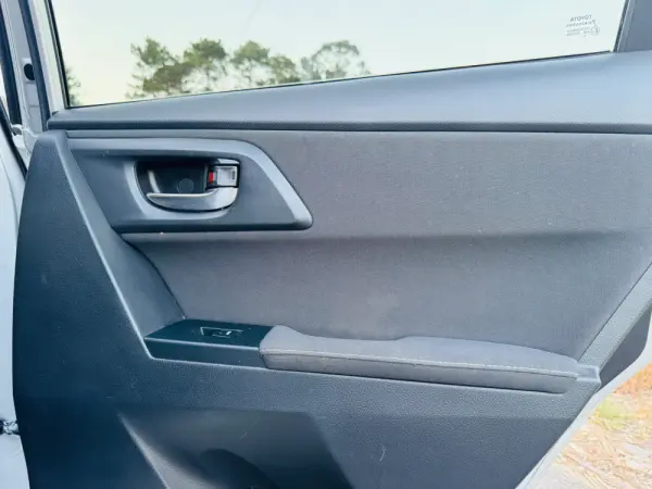 Toyota Auris Touring Sports 1.4 D-4D Comfort+Pack Techno+Pack Sport 43