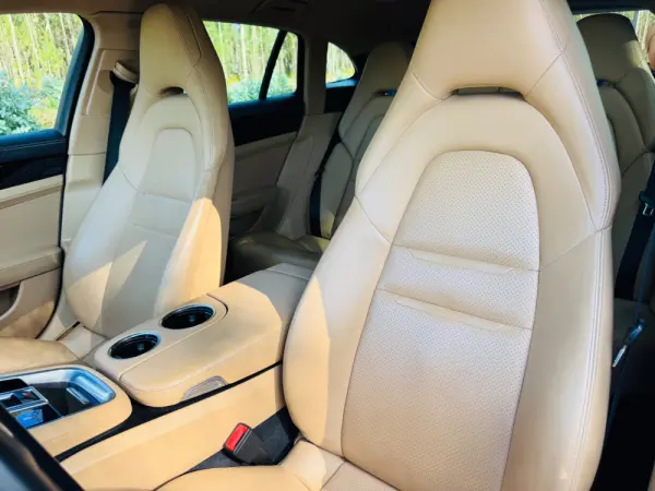 Porsche Panamera Sport Turismo 4 E-Hybrid 25