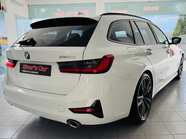 BMW 320 d Aut. Advantage 9