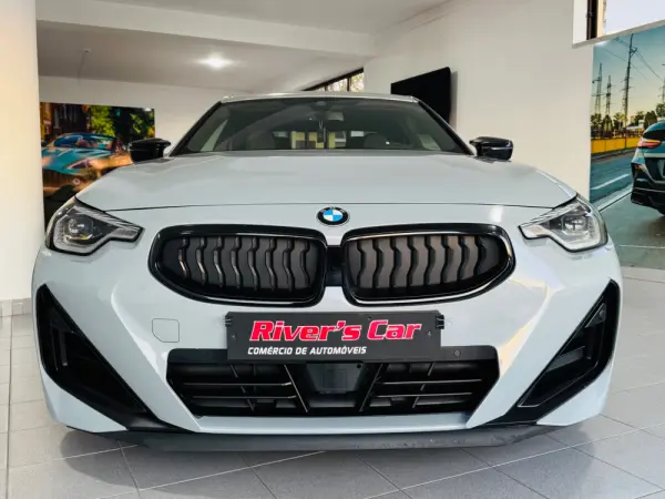 BMW M240i xDrive Auto 3