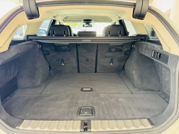 BMW 320 d Aut. Advantage 47