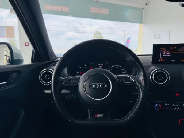 Audi A3 Limousine 2.0 TDI S-line 34