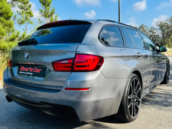 BMW 520 d Pack M Auto 10