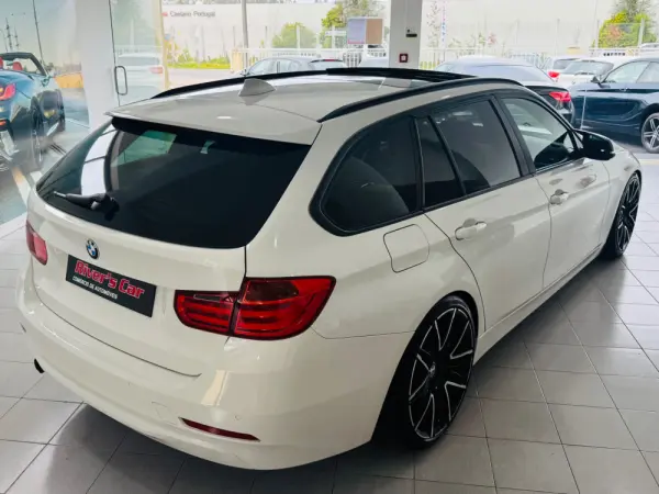 BMW 320 d Sport Line 10