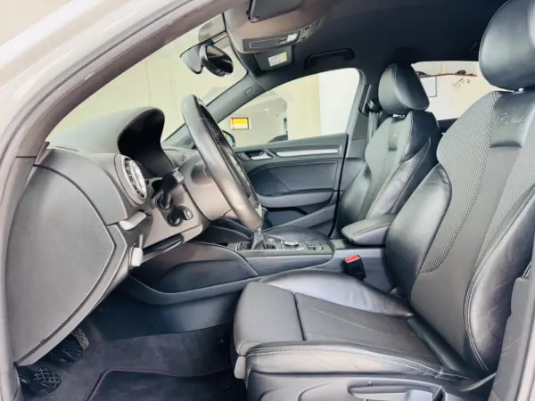 Audi A3 Limousine 2.0 TDI S-line 20