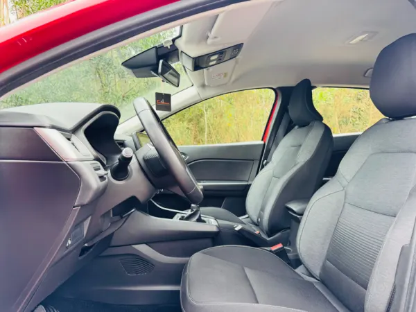 Renault Captur 1.0 TCe Intens Bi-Fuel 23