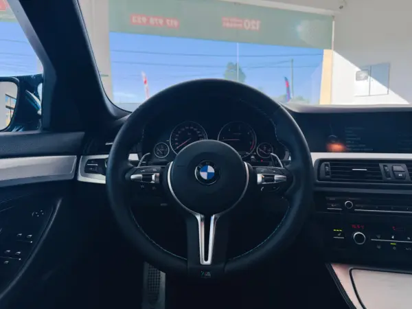 BMW 520 d Pack M Auto 30