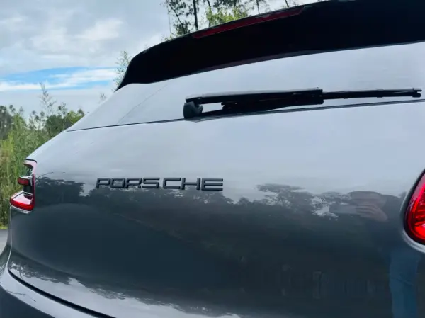 Porsche Macan S 18